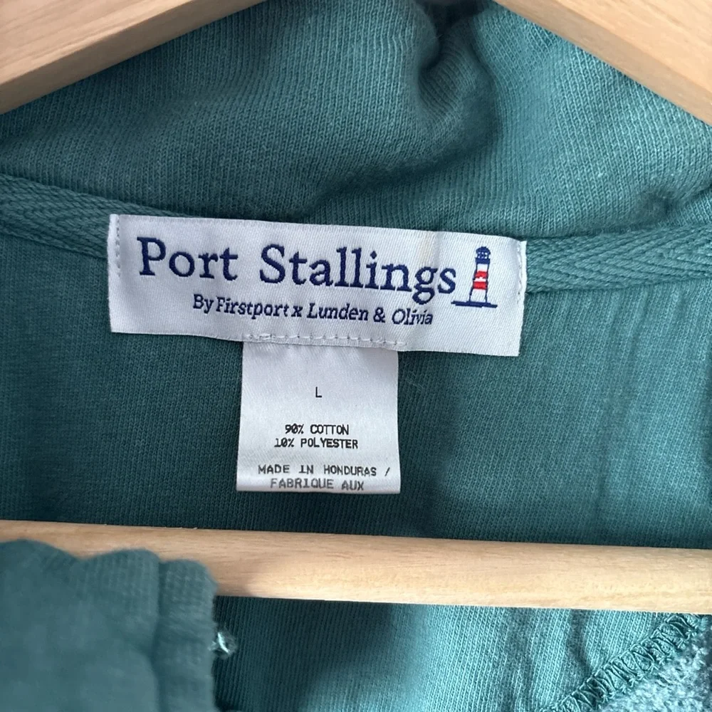 Firstport Sweatshirt - Picture 3 of 4